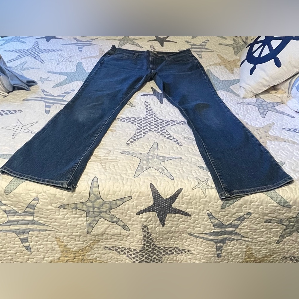 Women’s Levi bootcut 515 jeans size 12 s/c